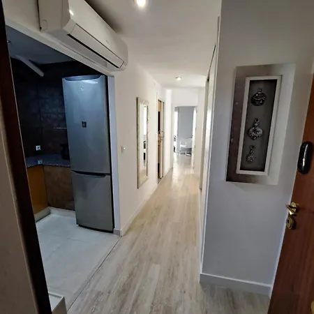 Modern 2 Bedroom Corner Unit In The Heart Of Alicante Exterior foto